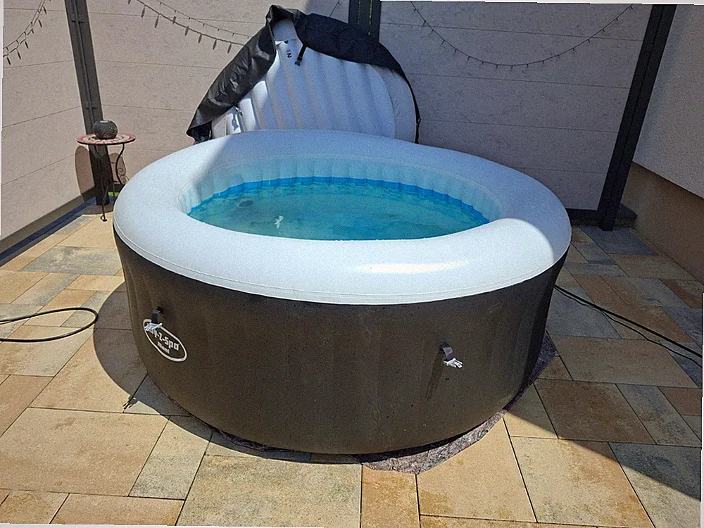 Bestway Lay-Z-Spa Miami AirJet Whirlpool - Rund, 180 x 66cm