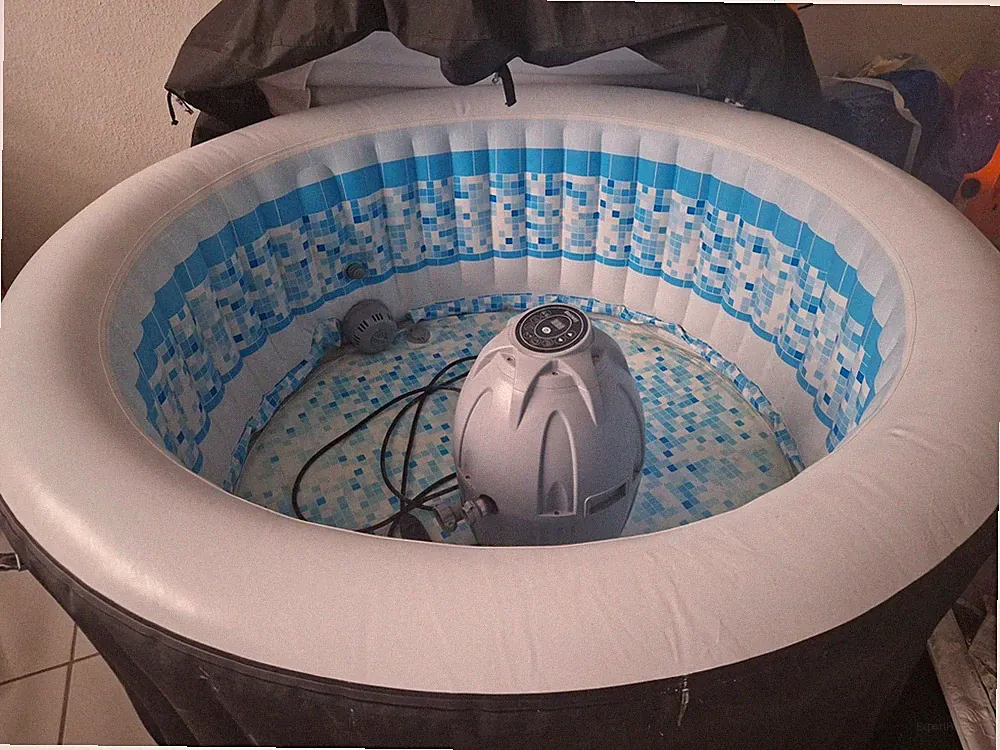 aufblasbarer whirlpool lay z spa