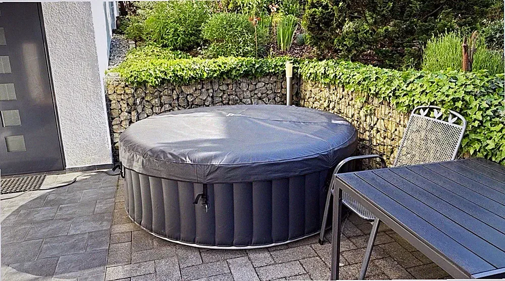 MSpa Rimba Aufblasbarer Whirlpool rund Schwarz/Weiß inkl. Abdeckung 6 Personen