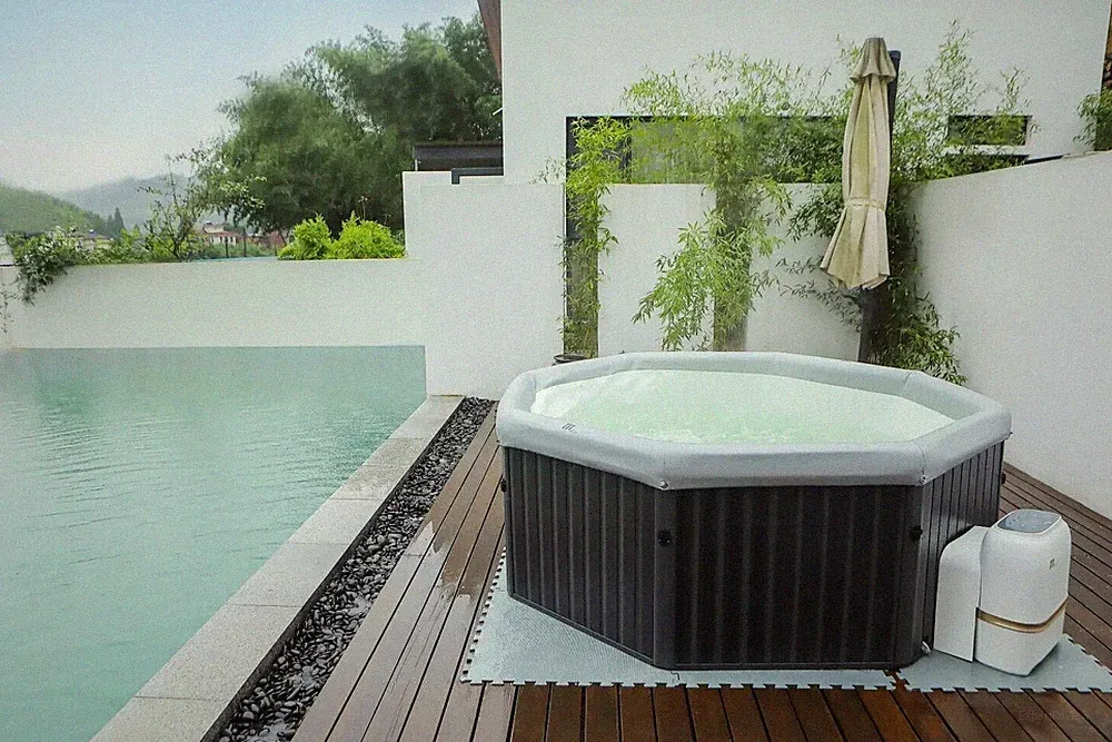MSpa Tuscany Aufblasbarer Whirlpool 193×193×76 cm für 6 Personen Outdoor