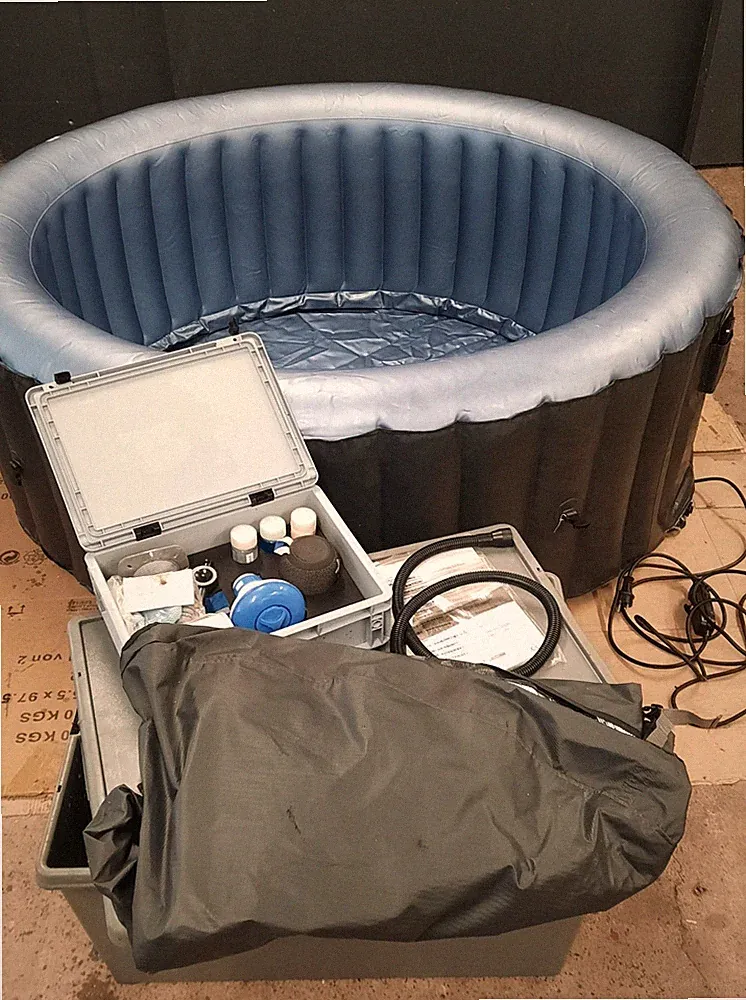 MSpa Whirlpool für 4 Personen – inkl. Zubehör